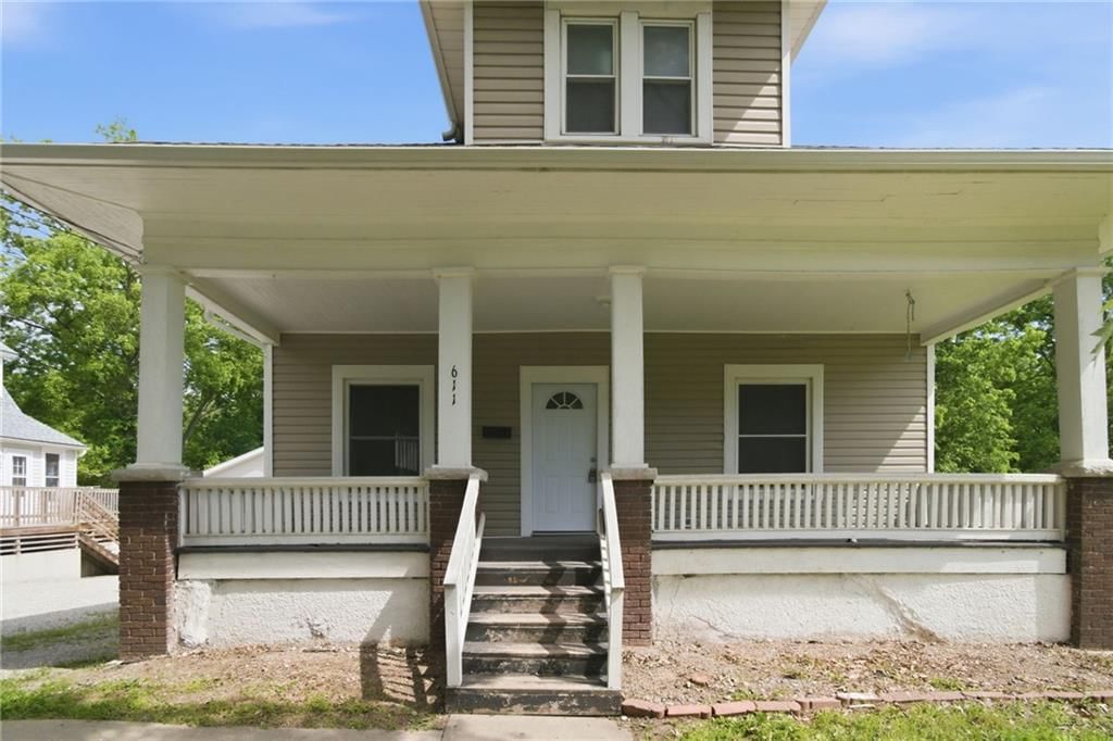 611 Arrow Street, Marshall