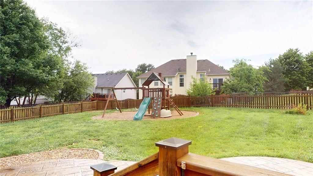 1404 Nottingham Drive — photo 5