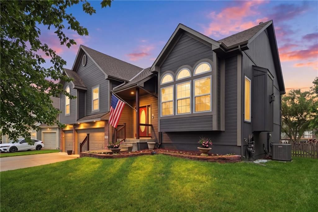 2353 SW Switchback Court — photo 4