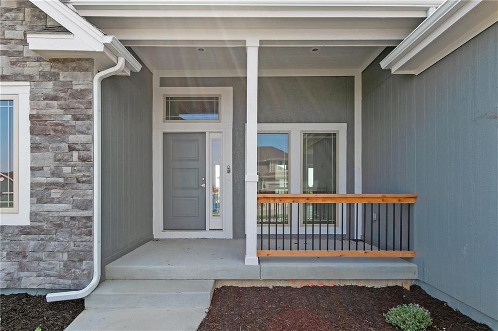 11111 N Bristol Avenue — photo 3