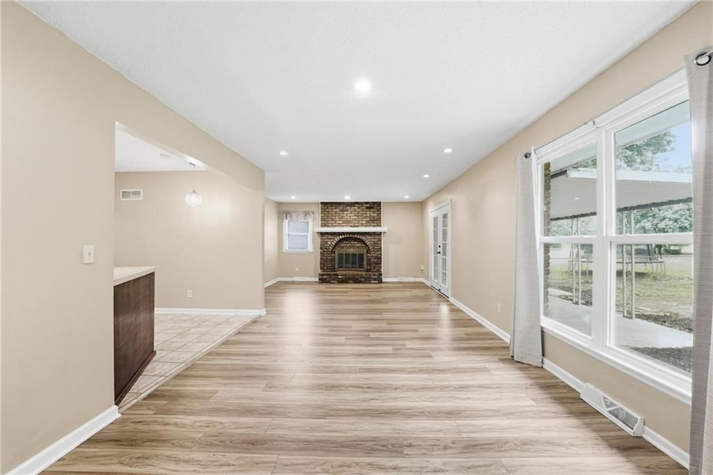 203 N Murphy Drive — photo 8