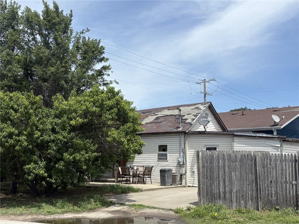 808 Hickory Street — photo 1