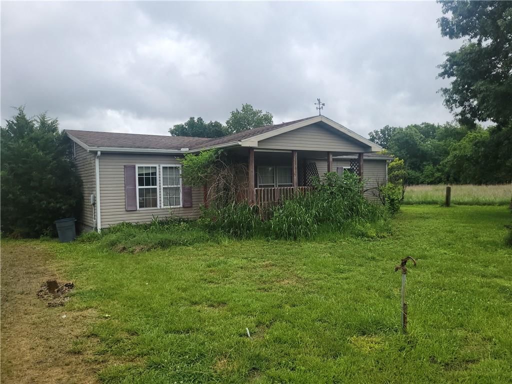 126 S 200th Street, Girard