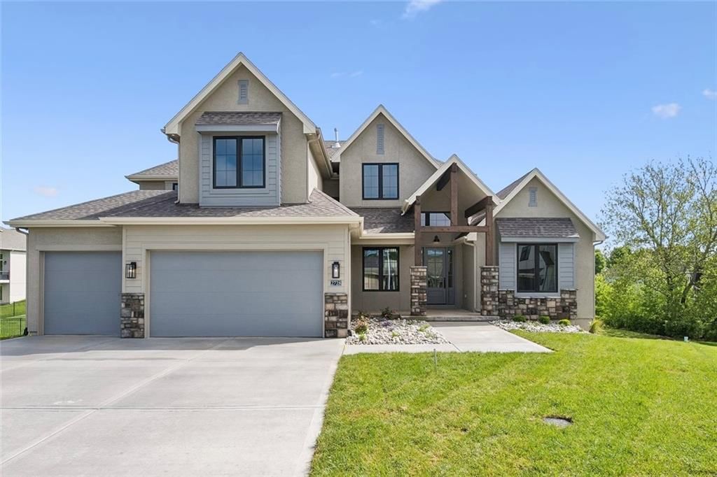 2728 NE 91st Place, Kansas City, MO