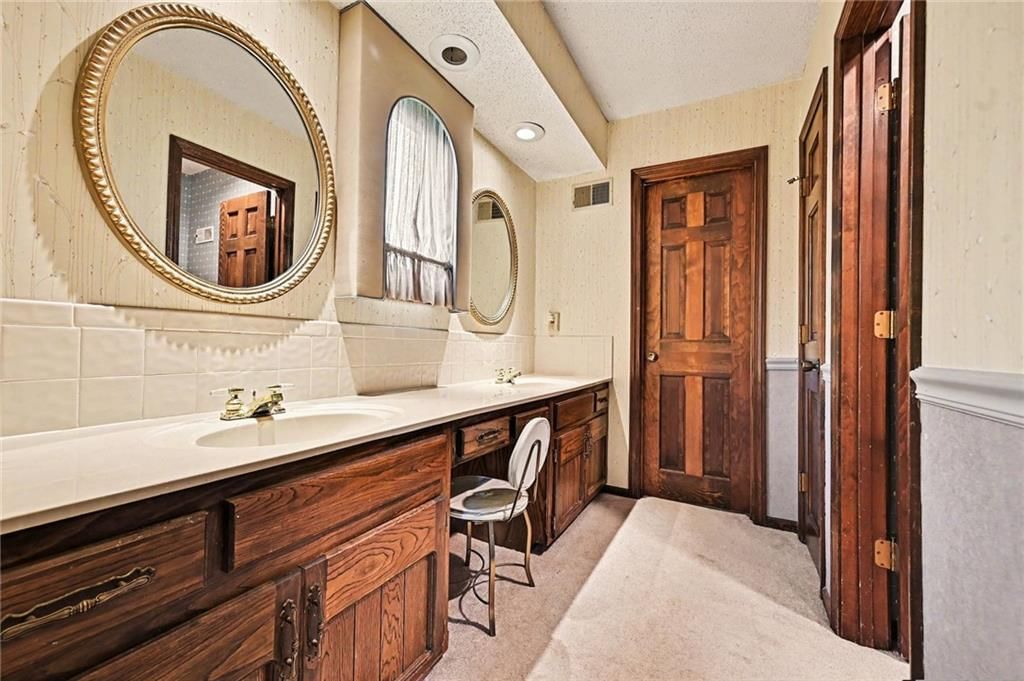 9711 Betsy Ross Lane — photo 25