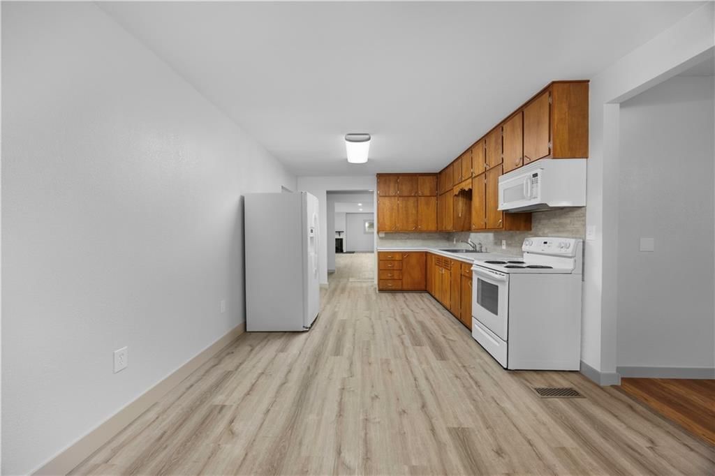 3787 CR 4055 — photo 12
