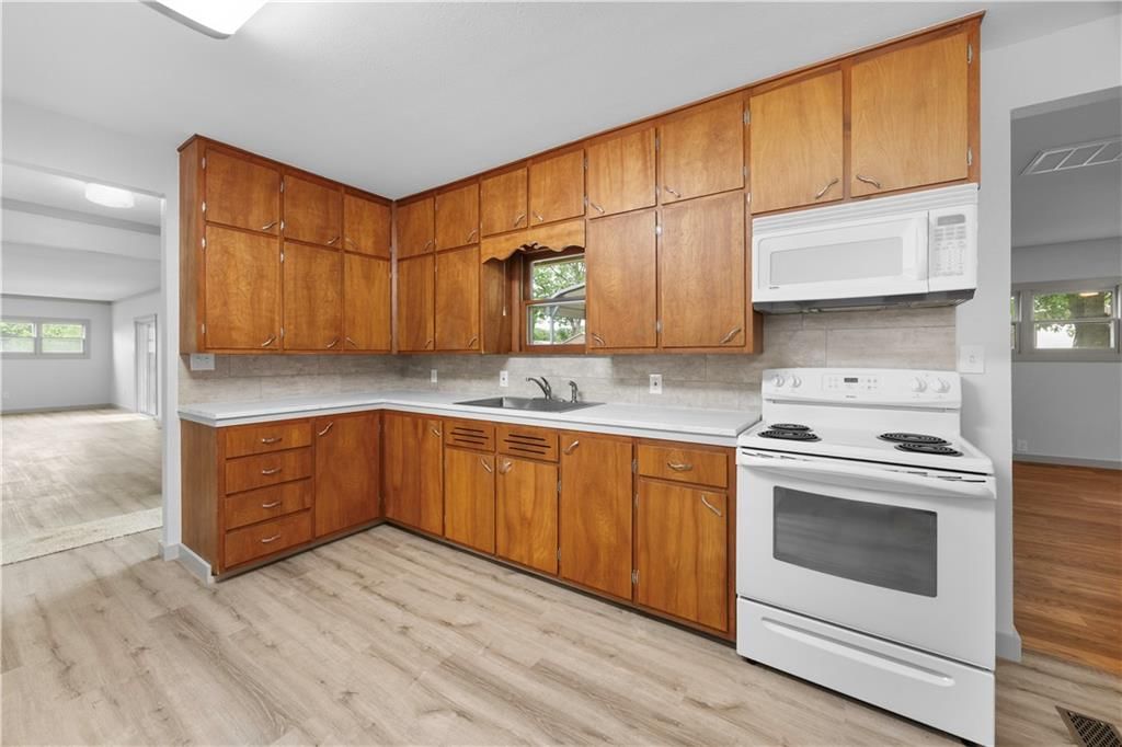 3787 CR 4055 — photo 13