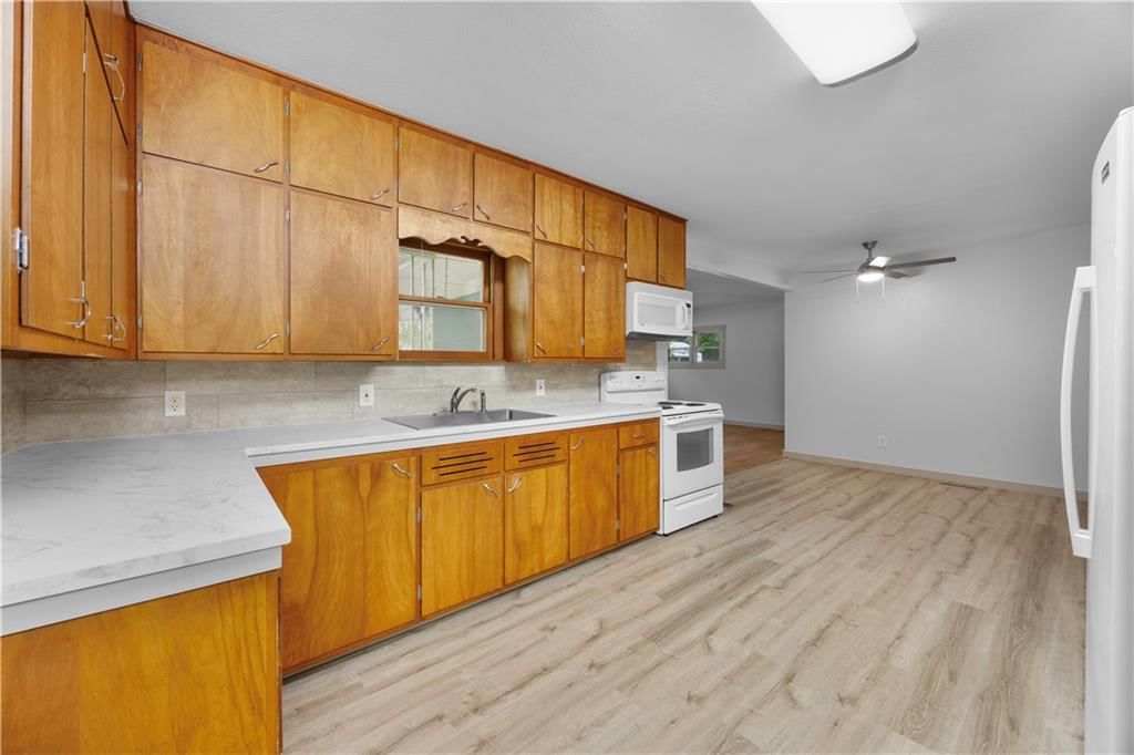 3787 CR 4055 — photo 15
