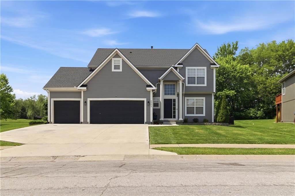 2007 Sequoia Drive, Raymore, MO