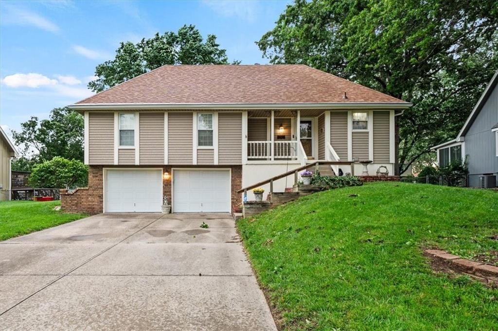 301 Alice Street, Blue Springs, MO