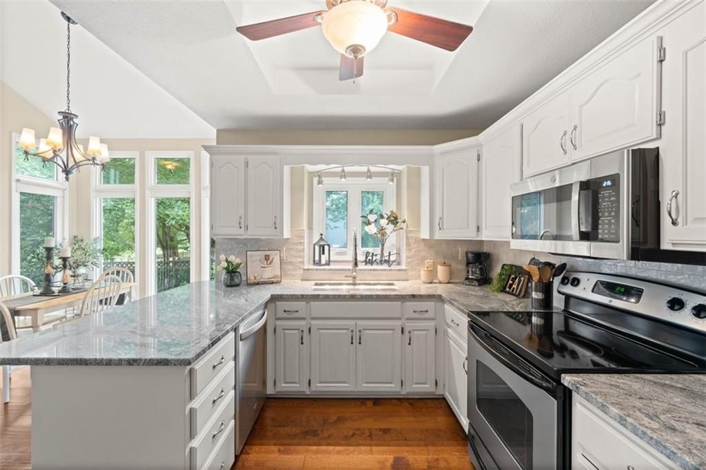 2112 NE Springbrook Street — photo 15