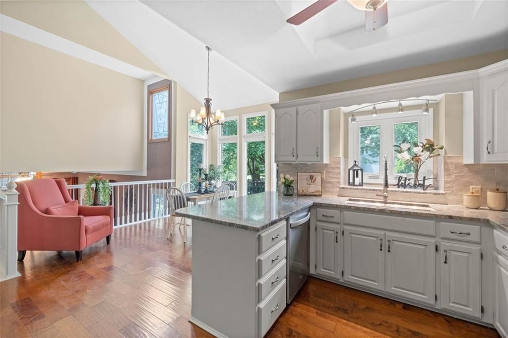 2112 NE Springbrook Street — photo 16