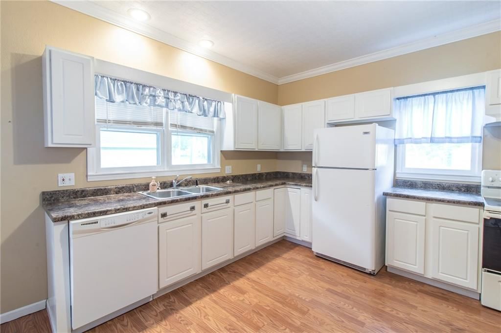 617 E Franklin Street — photo 4