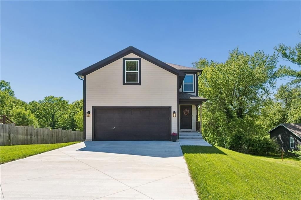 5232 N Cambridge Avenue, Kansas City, MO