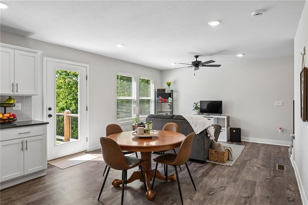 5232 N Cambridge Avenue — photo 11