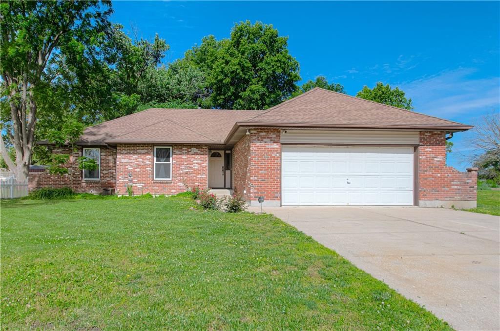 304 Zoe Street, Buckner, MO