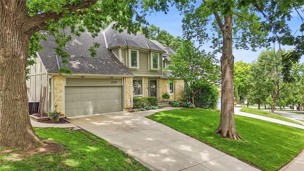 11526 Knox Street, Overland Park, KS