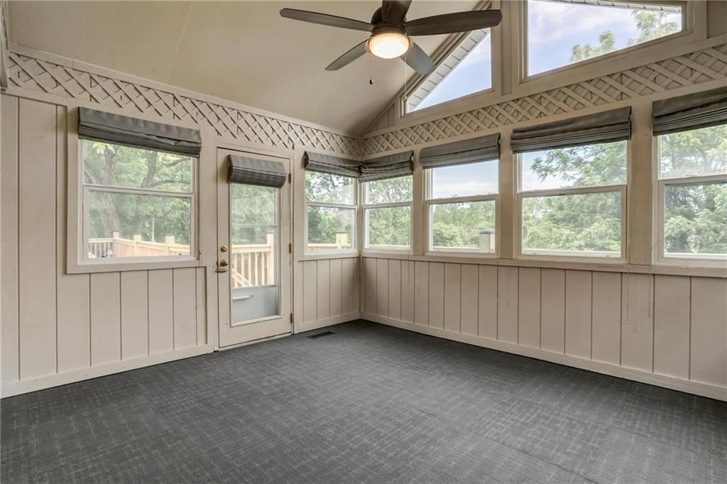 6906 Brownridge Drive — photo 10