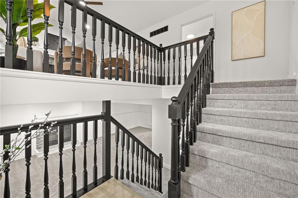 1119 W Pleasant Drive — photo 4
