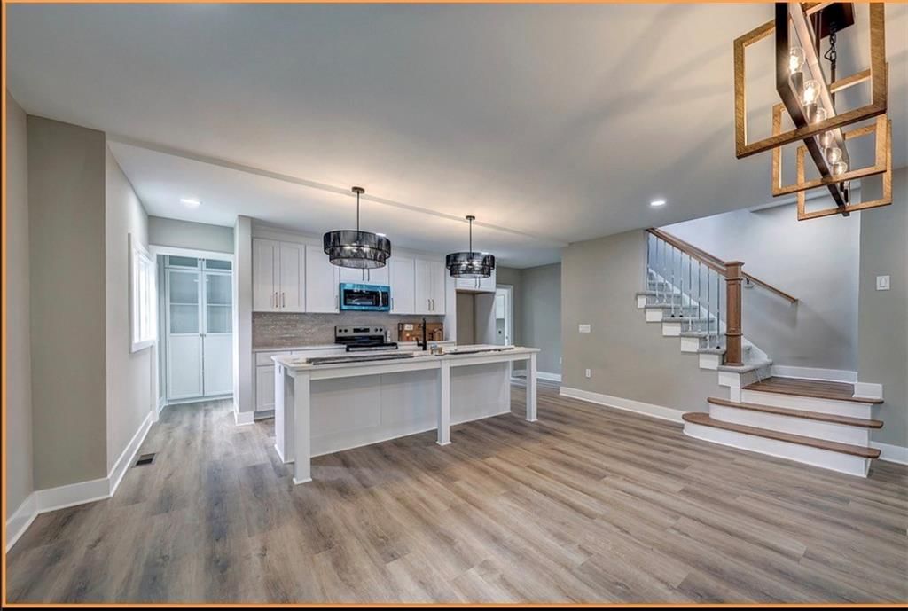 10015 Johnson Drive — photo 16