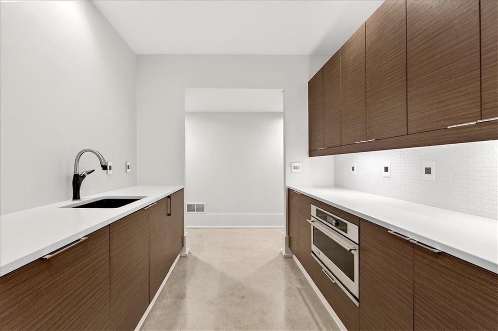 3906 W 69th Street — photo 29
