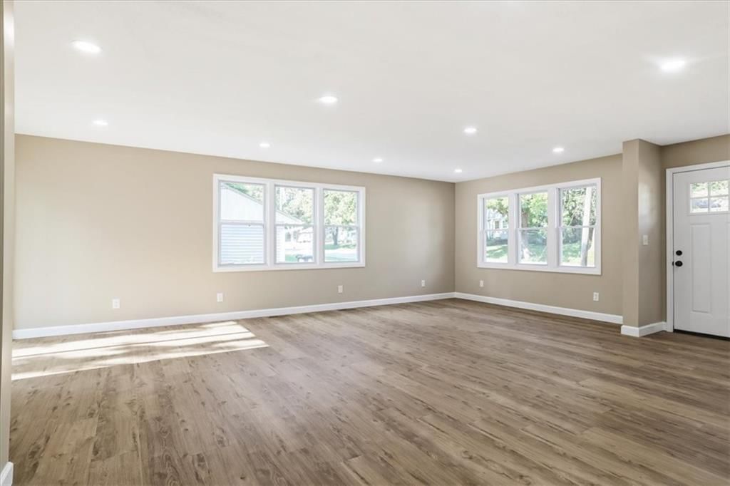106 Baldwin Street — photo 7