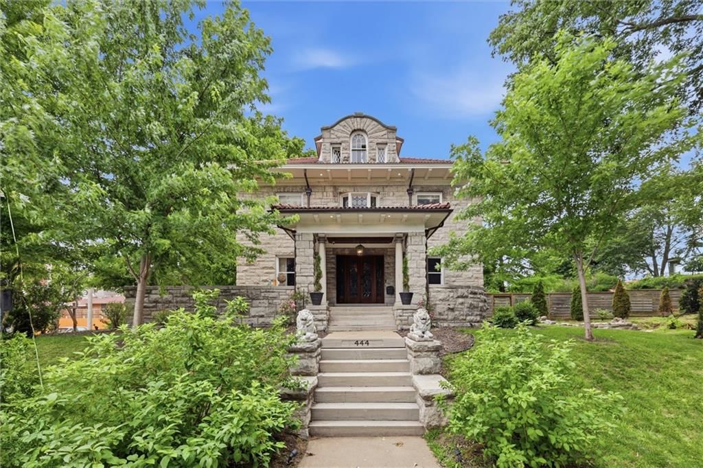 444 Gladstone Boulevard, Kansas City, MO