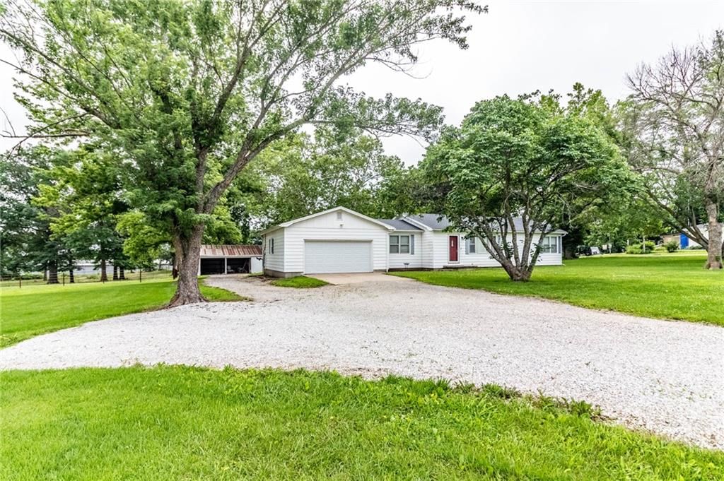 237 NW 21 Road, Warrensburg