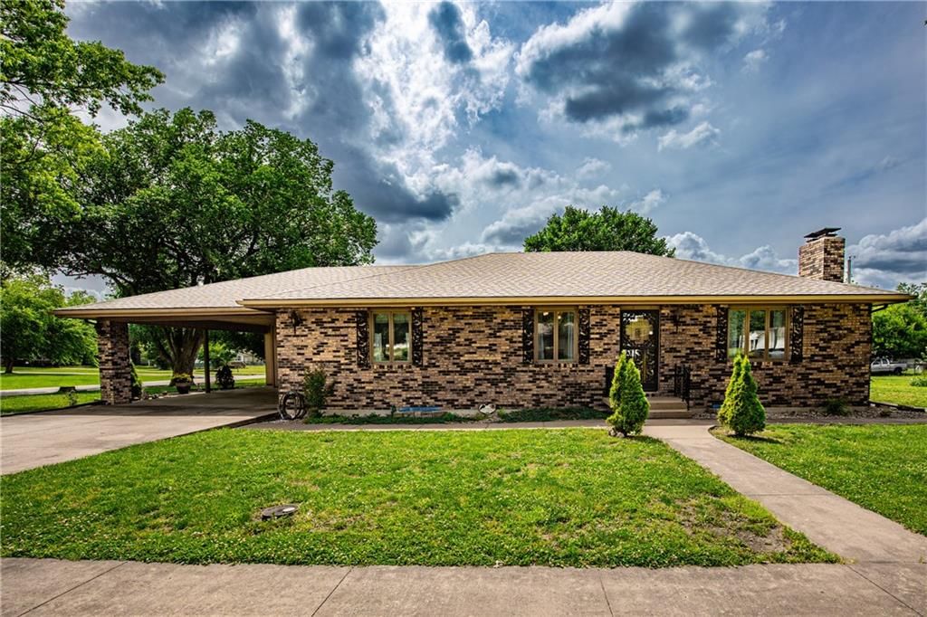 314 S 3rd Street, Mound City