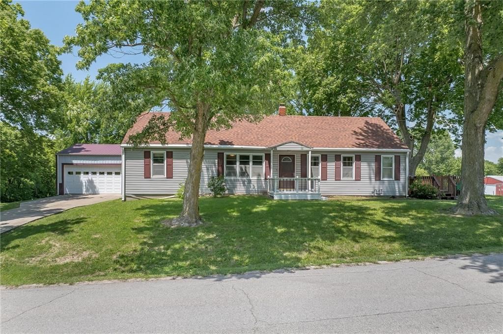 705 E Price Avenue, Savannah
