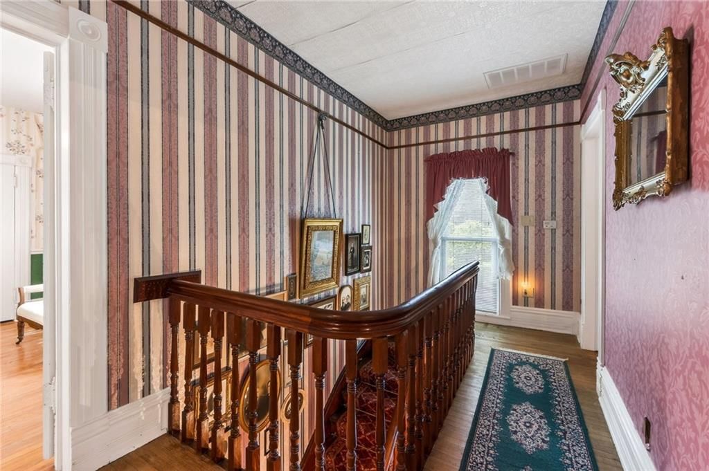 406 E Arthur Street — photo 45