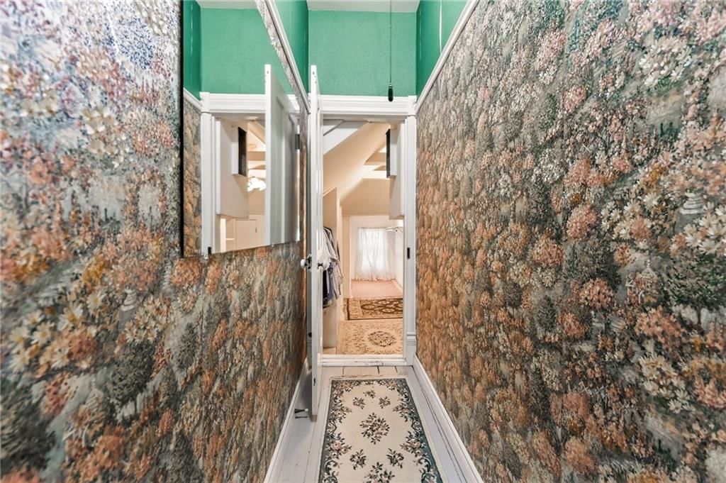 406 E Arthur Street — photo 55