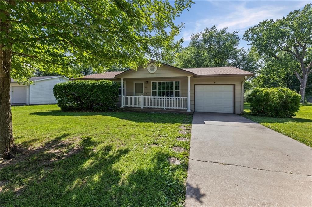 414 Kansas Drive, Iola