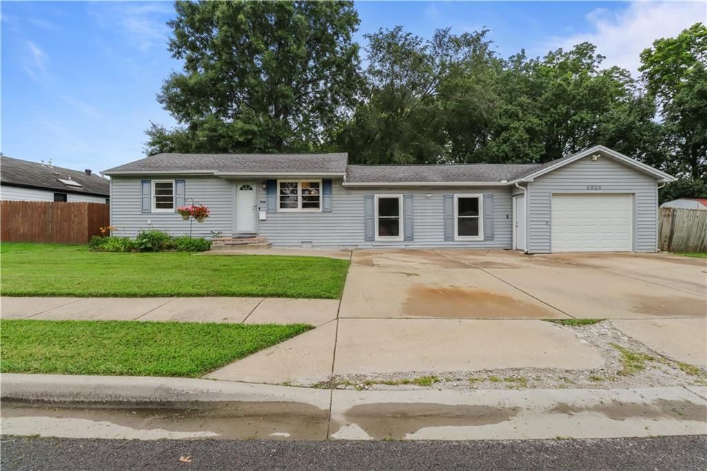 6036 ROSEHILL Road, Shawnee, KS