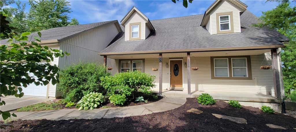 1010 N Prairie Lane, Raymore, MO
