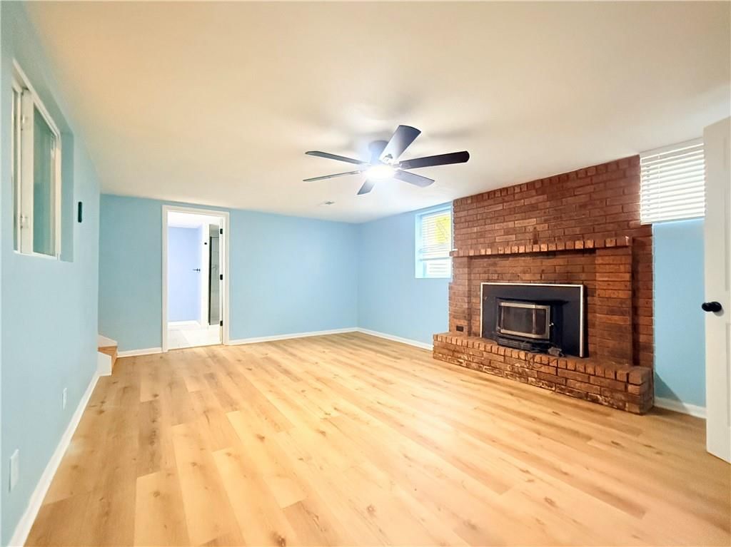 11221 Herrick Avenue — photo 10
