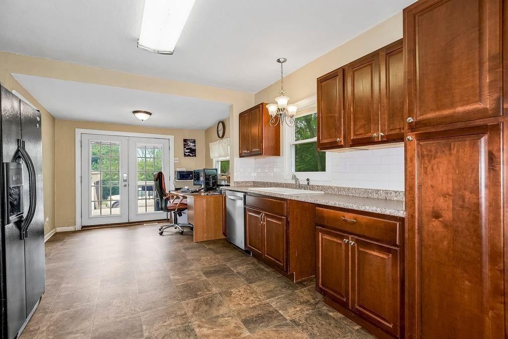 2517 S 18th Street — photo 11