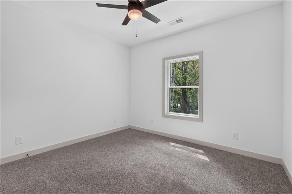 405 N Armstrong Street — photo 41