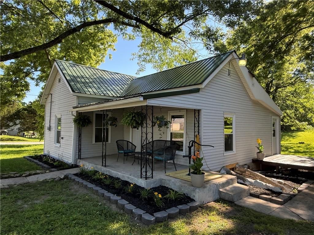 88 N Douglas Street, Kingston