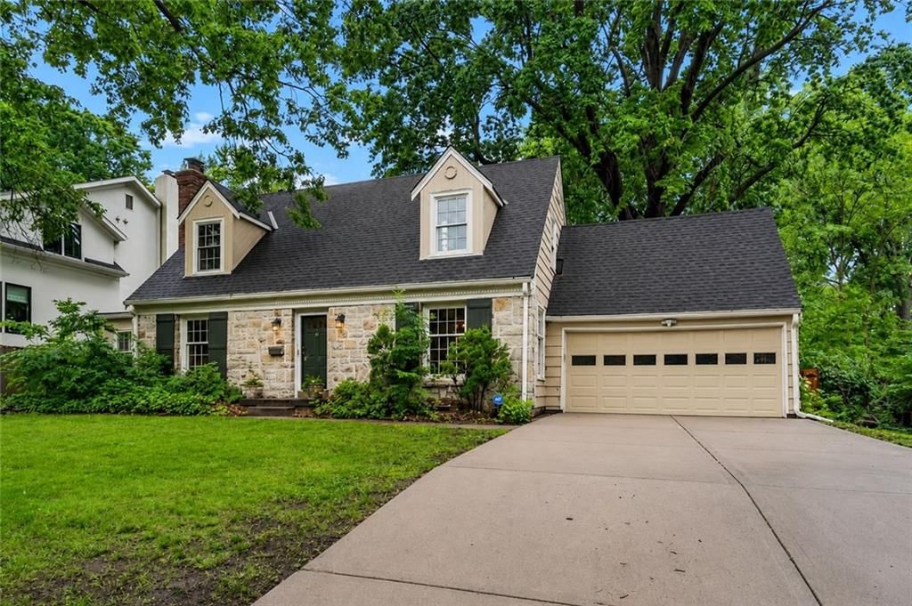 6042 Howe Drive, Fairway, KS