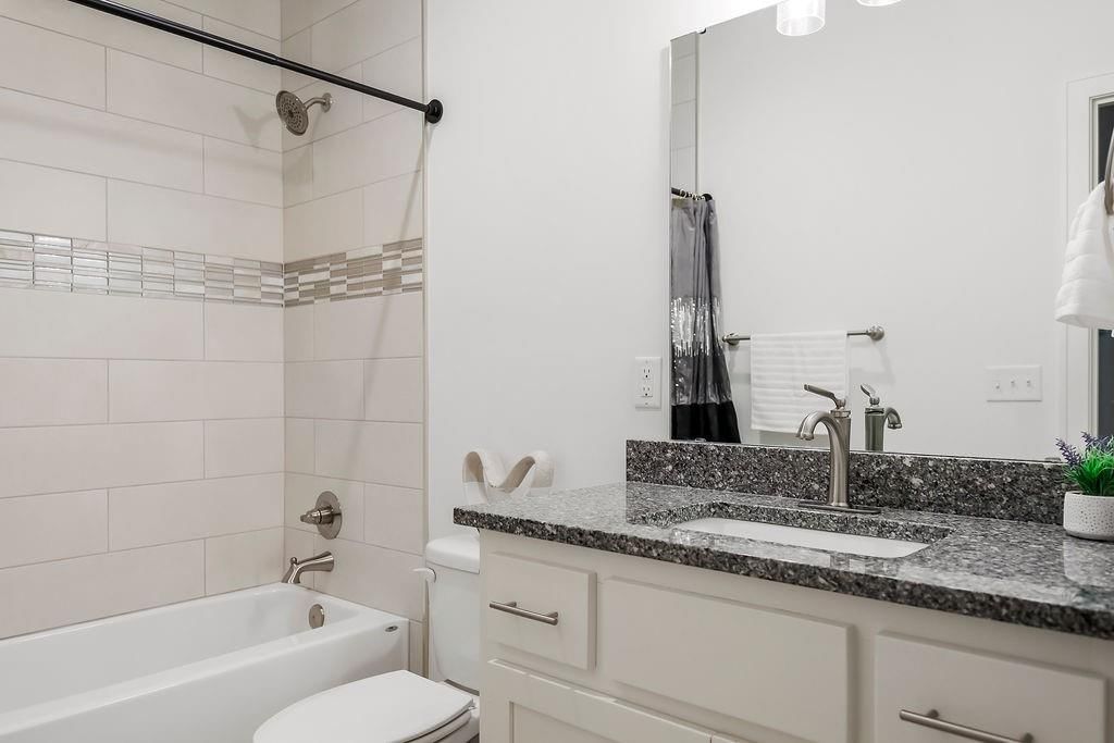 5807 N Bell Court — photo 47