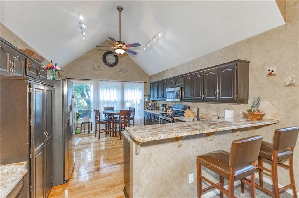 10912 Cottonwood Street — photo 8