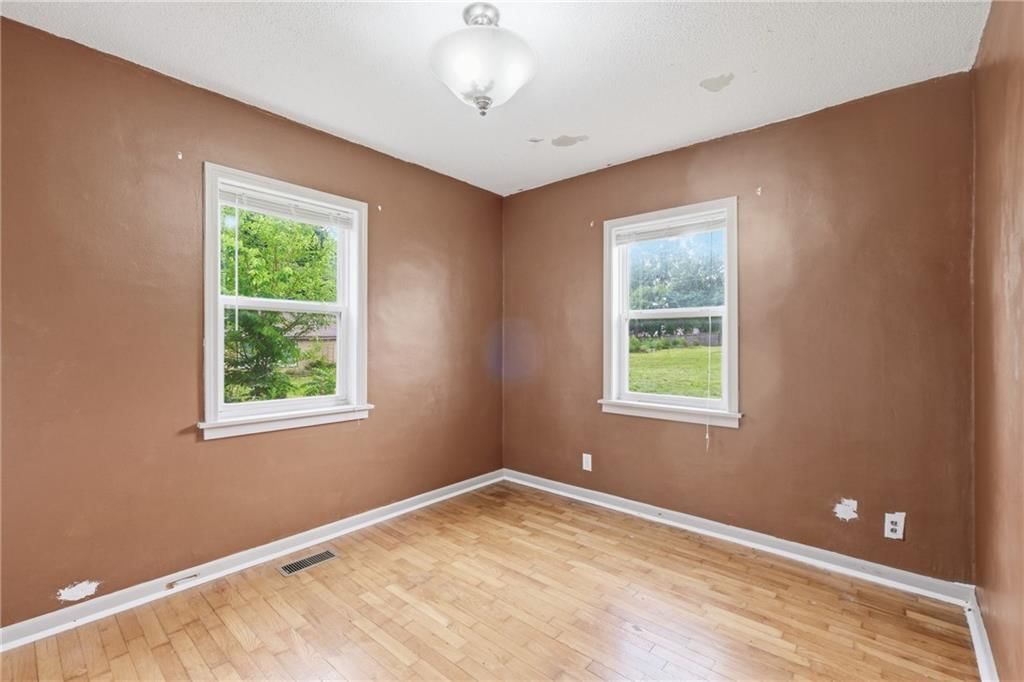 3209 N 155th Street — photo 23