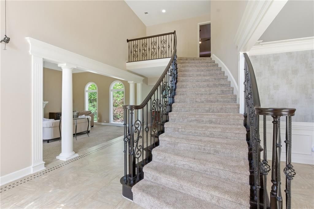 4407 N MULBERRY Drive — photo 5