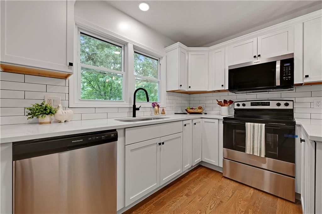 5408 W 72nd Street — photo 12