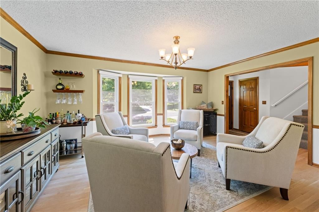 8400 Acuff Lane — photo 4