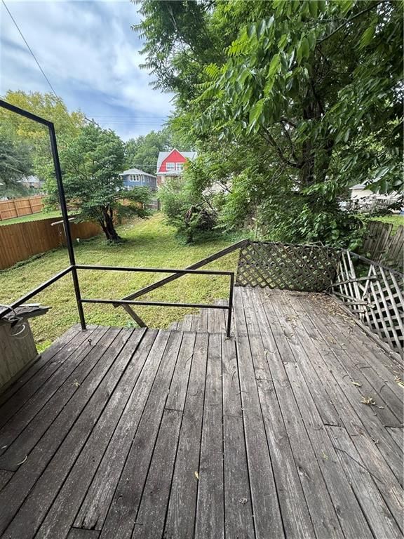 1105 Commercial Street — photo 13