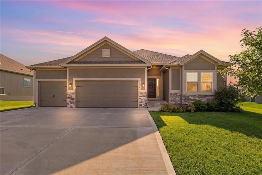 10836 N Crystal Avenue, Kansas City