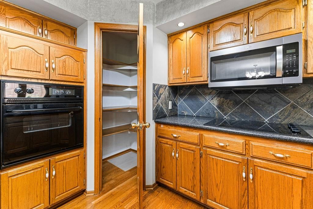 403 N Leonard Road — photo 17