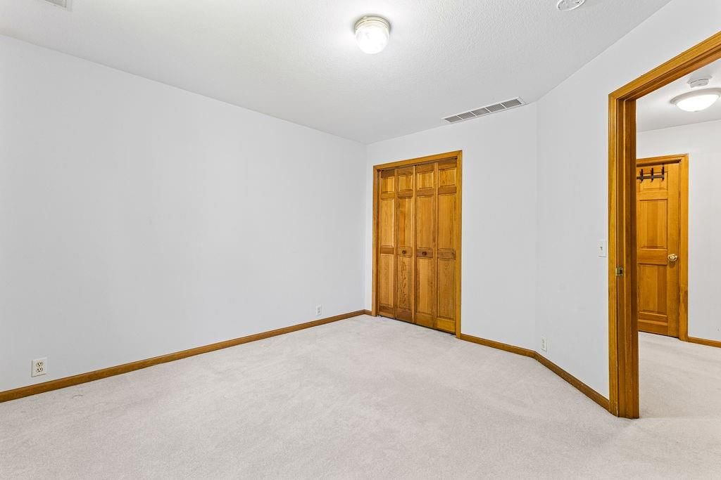403 N Leonard Road — photo 35
